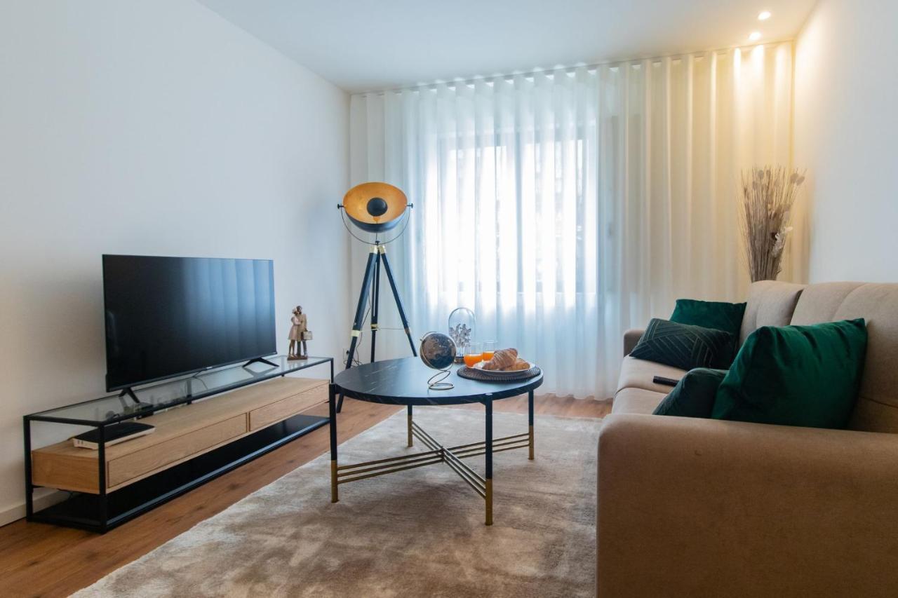 Stunning Apartment W/ Free Parking By Lovelystay Porto Zewnętrze zdjęcie