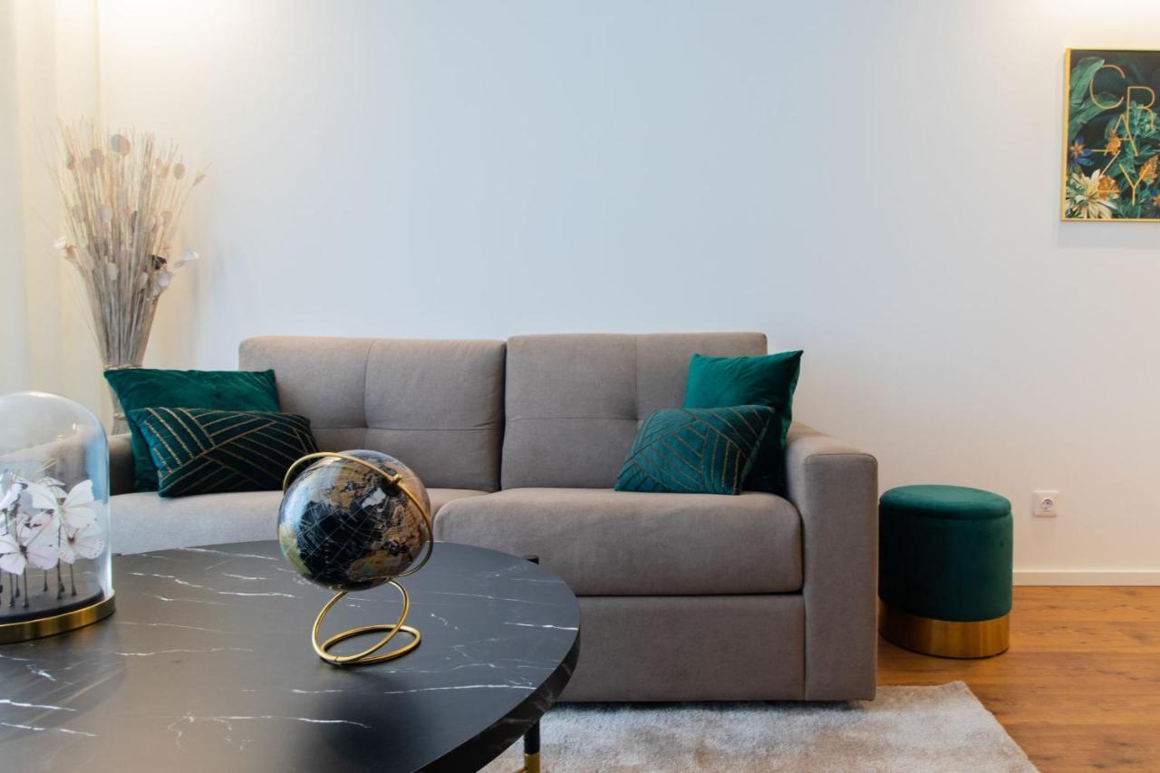 Stunning Apartment W/ Free Parking By Lovelystay Porto Zewnętrze zdjęcie