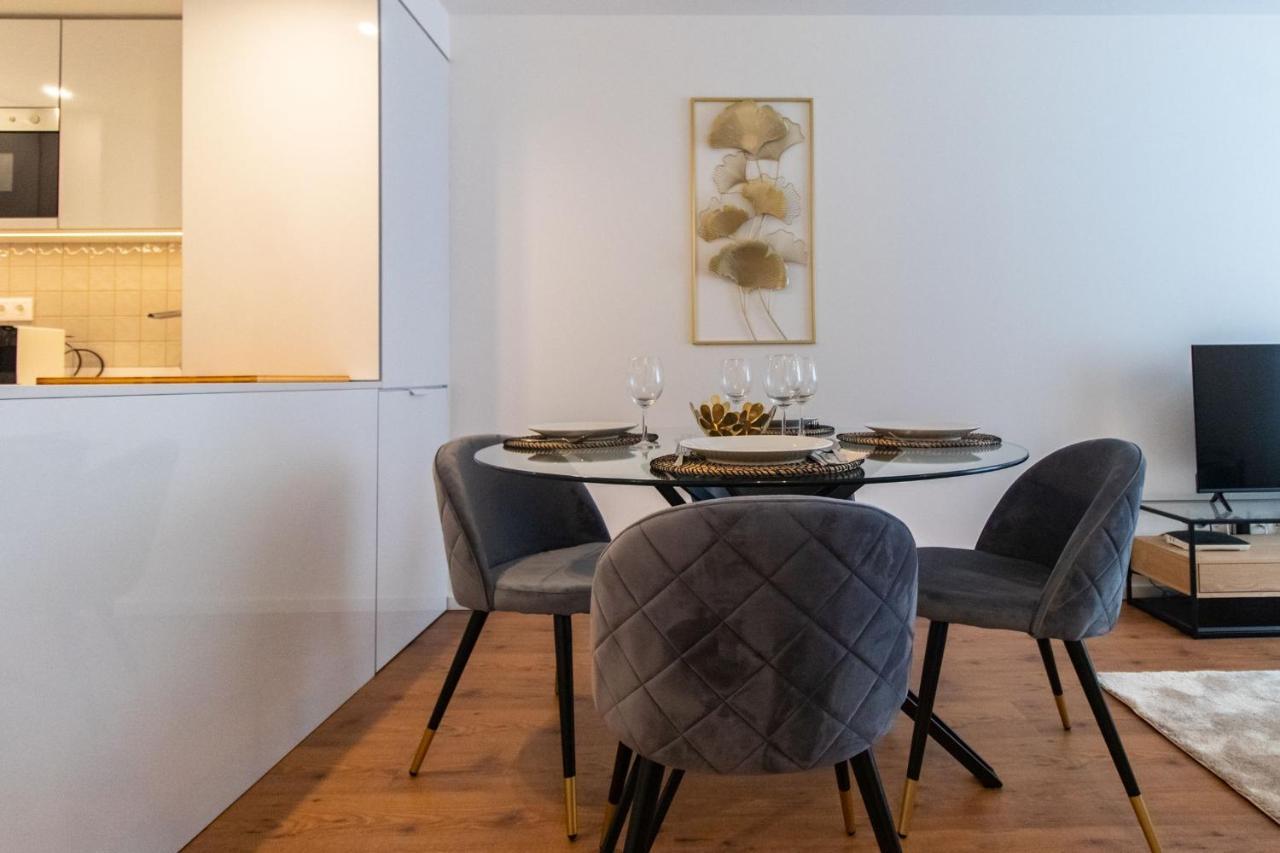 Stunning Apartment W/ Free Parking By Lovelystay Porto Zewnętrze zdjęcie