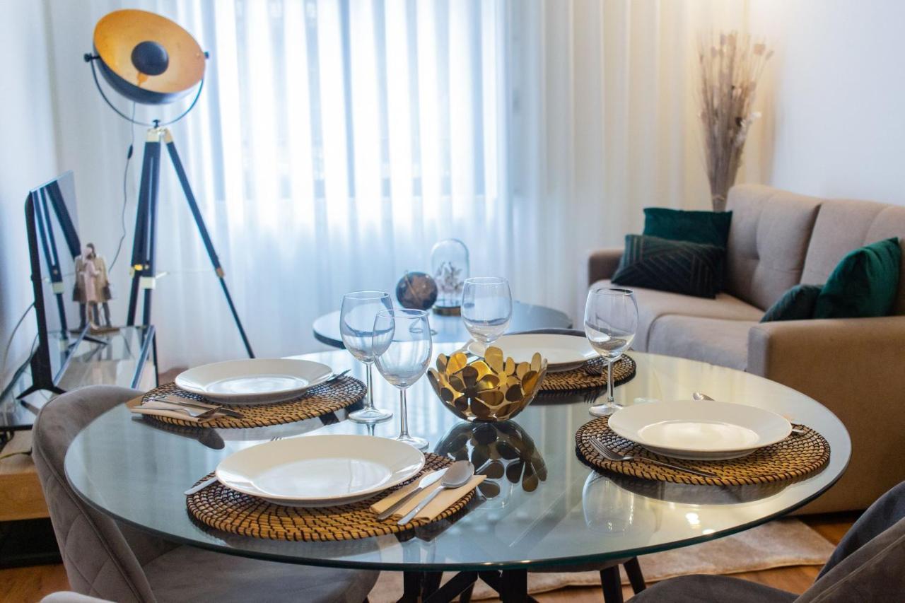 Stunning Apartment W/ Free Parking By Lovelystay Porto Zewnętrze zdjęcie